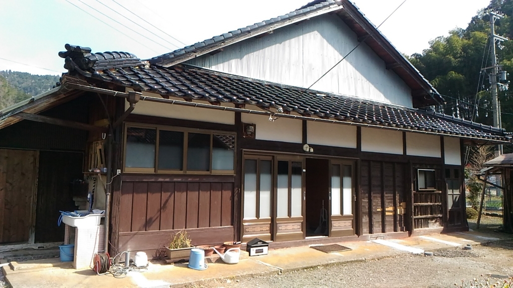 京都　築150年の田舎暮らし：　母屋　改修済みで即入居可能だったのが幸いした。