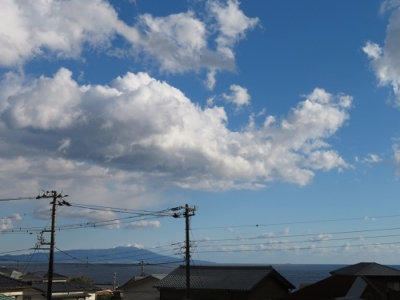 伊豆大島が見えます