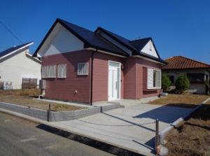内外装リホーム済み。2K平家建、日当り眺望良く閑静