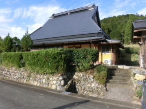 京都南丹市・美山町高野寺ノ下の古民家 少し高台にあって眺め良好