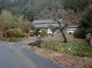 綾部市坊口町箱垣 和瓦の古民家 山里集落の突き当たり