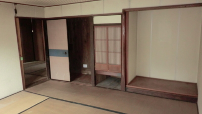 (居間)