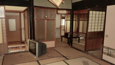 (居間)