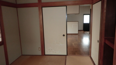 (居間)