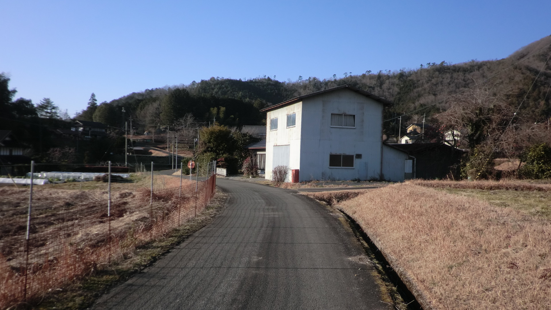京丹波町・和知地区の中部エリア のどかな山里にある平家 農地6筆5315m2つき 2