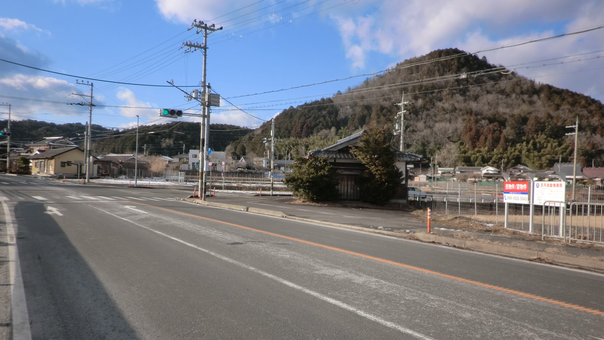 京丹波町 国道9号線沿いの角地 平家店舗(民芸茶屋・古民家風の外観) 2