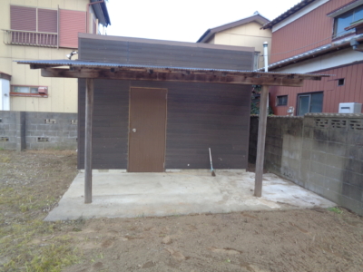 倉庫正面(外観)