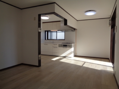 奥キッチン(居間)