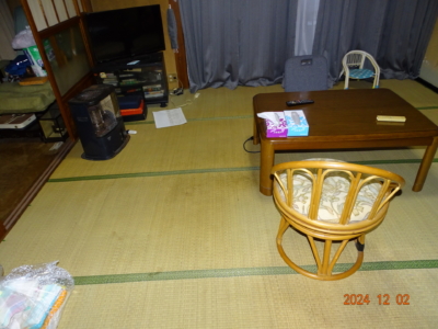 (居間)