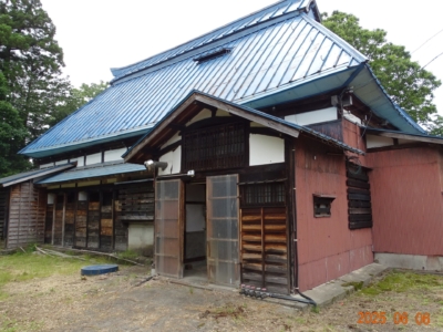 堂々たる面持ち(外観)