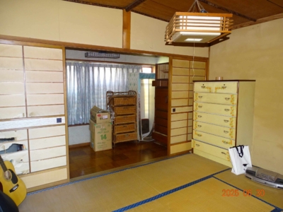 (居間)