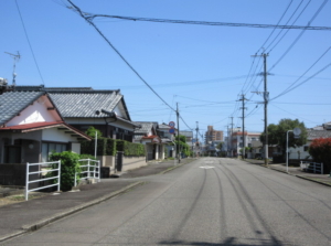 JR高鍋駅 徒歩5分の所に位置します