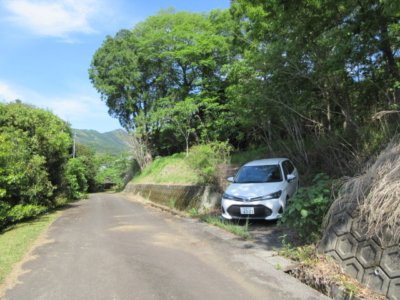 町道からの進入路