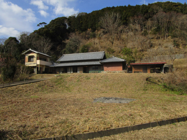 関西の田舎暮らし物件：築145年の離家付古民家・広大土地付10894㎡