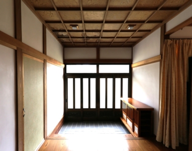 (玄関)