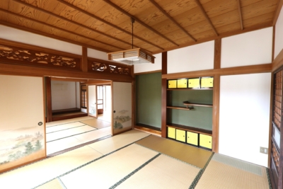 (居間)