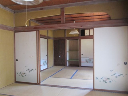 1階　和室（続き間　反対方向から）