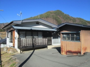 昭和初期建築の古民家をベースに増改築、トイレ水洗、
