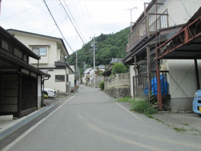 東側より　南側道路付き(周辺)