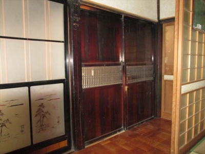 懐かしい風情ある板戸