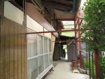 玄関先(外観)