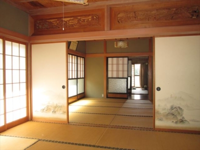 1階　和室　続き間（別角度から）