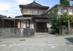 東側より(外観)