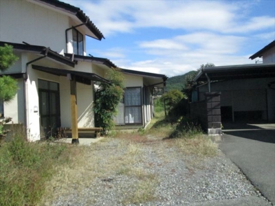玄関前(外観)