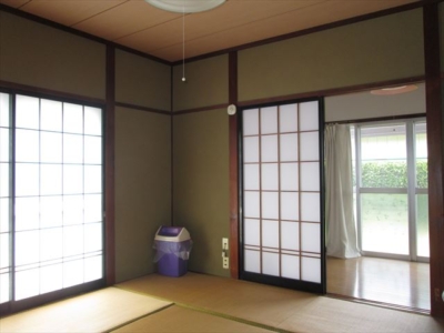 離れ　室内