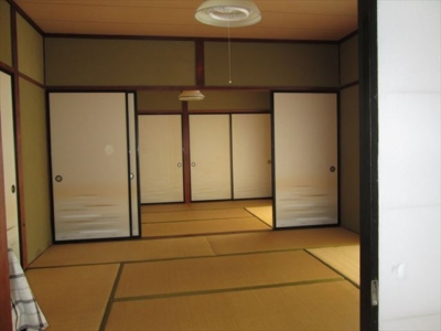 離れ　室内