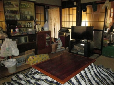 居間(居間)