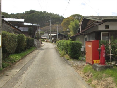 北側より　東側道路付き(周辺)