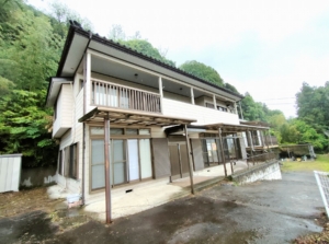 沼田市沼須町 眺望良好900㎡土地と８LDK戸建て