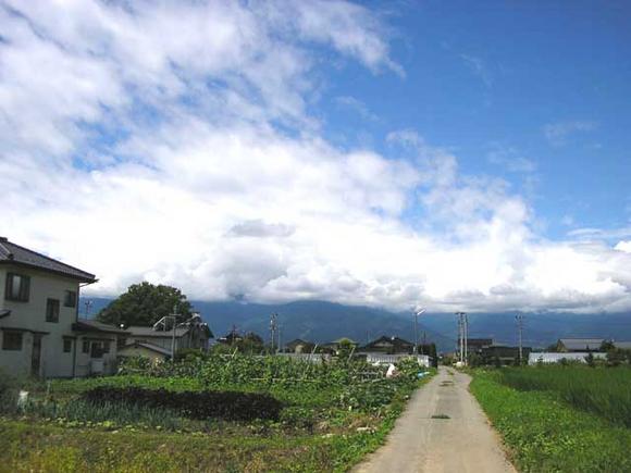 何よりも中央、南アルプスが綺麗!!開放的な景色が味わえます。 5