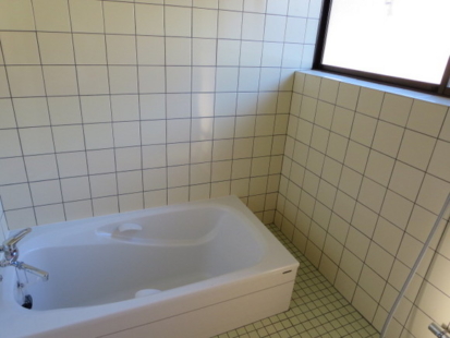 浴室は畳２枚分の広さがあります。